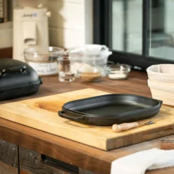 Online Challenger Cast Iron Bread Pan Baking Supplies & Equipment