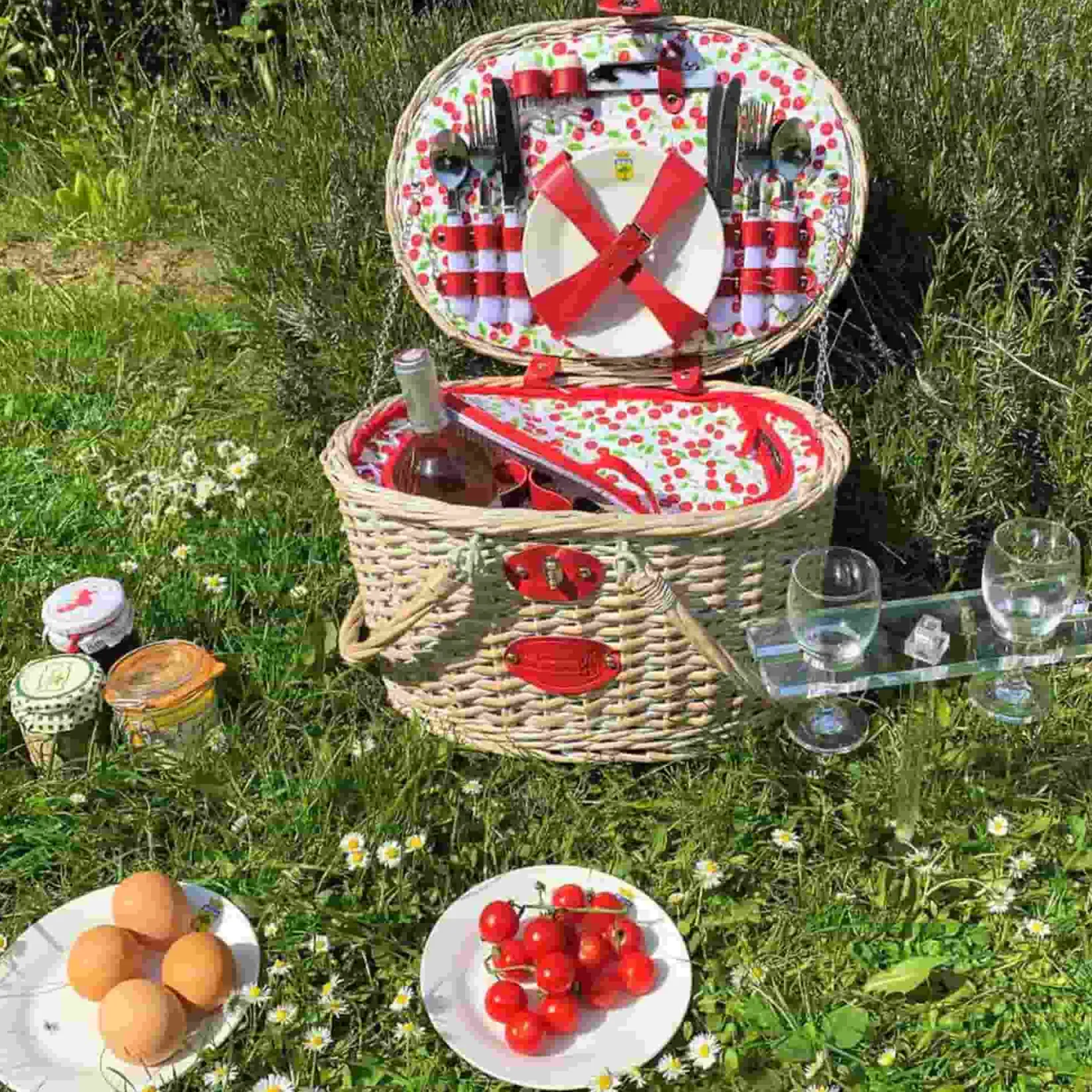 Cheverny Cherry Print Picnic Basket, 4 Person Tableware Brands|Picnicware