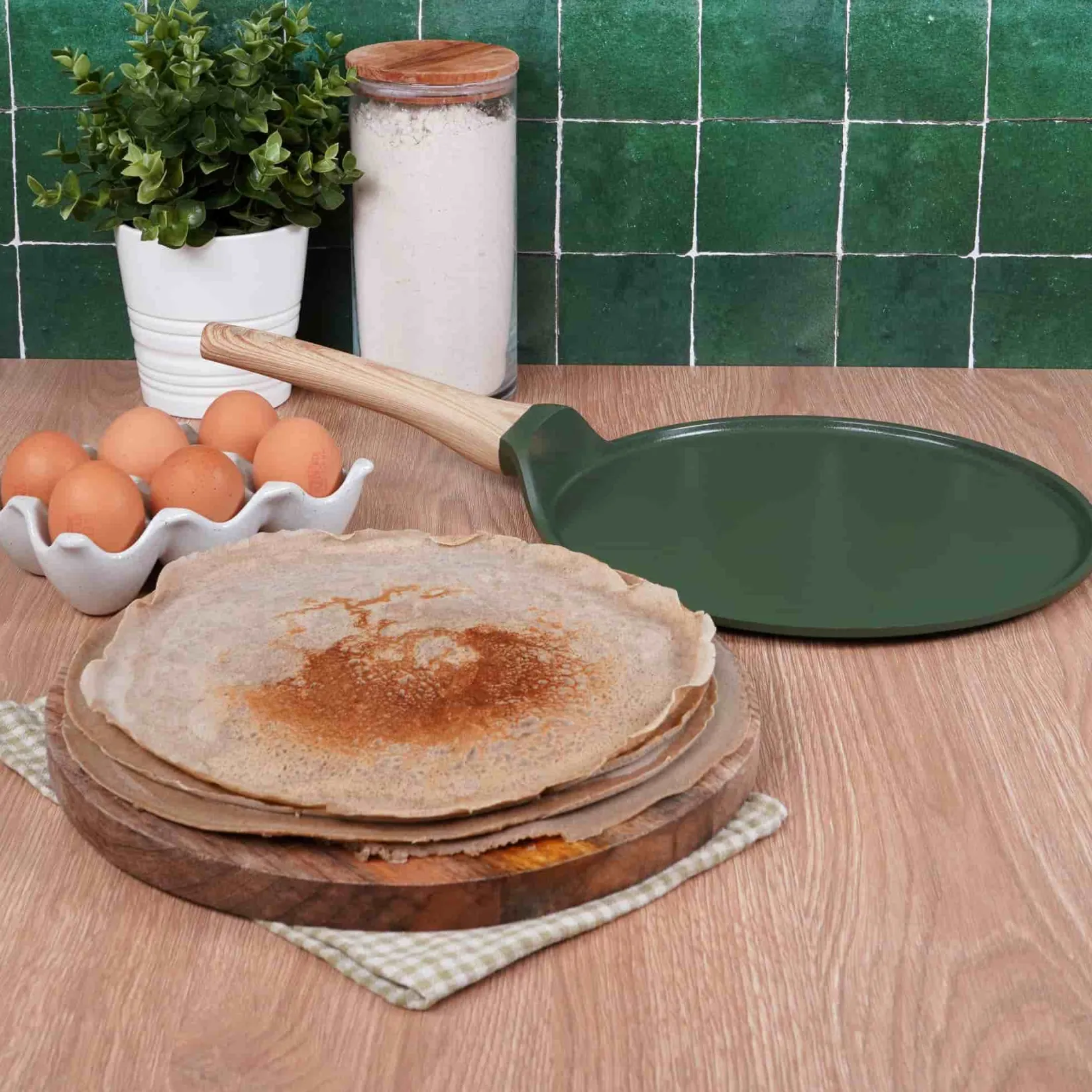 Clearance Lightweight Non-Stick Crepe Pan, 28cm, Green, BPA-Free Pots & Pans