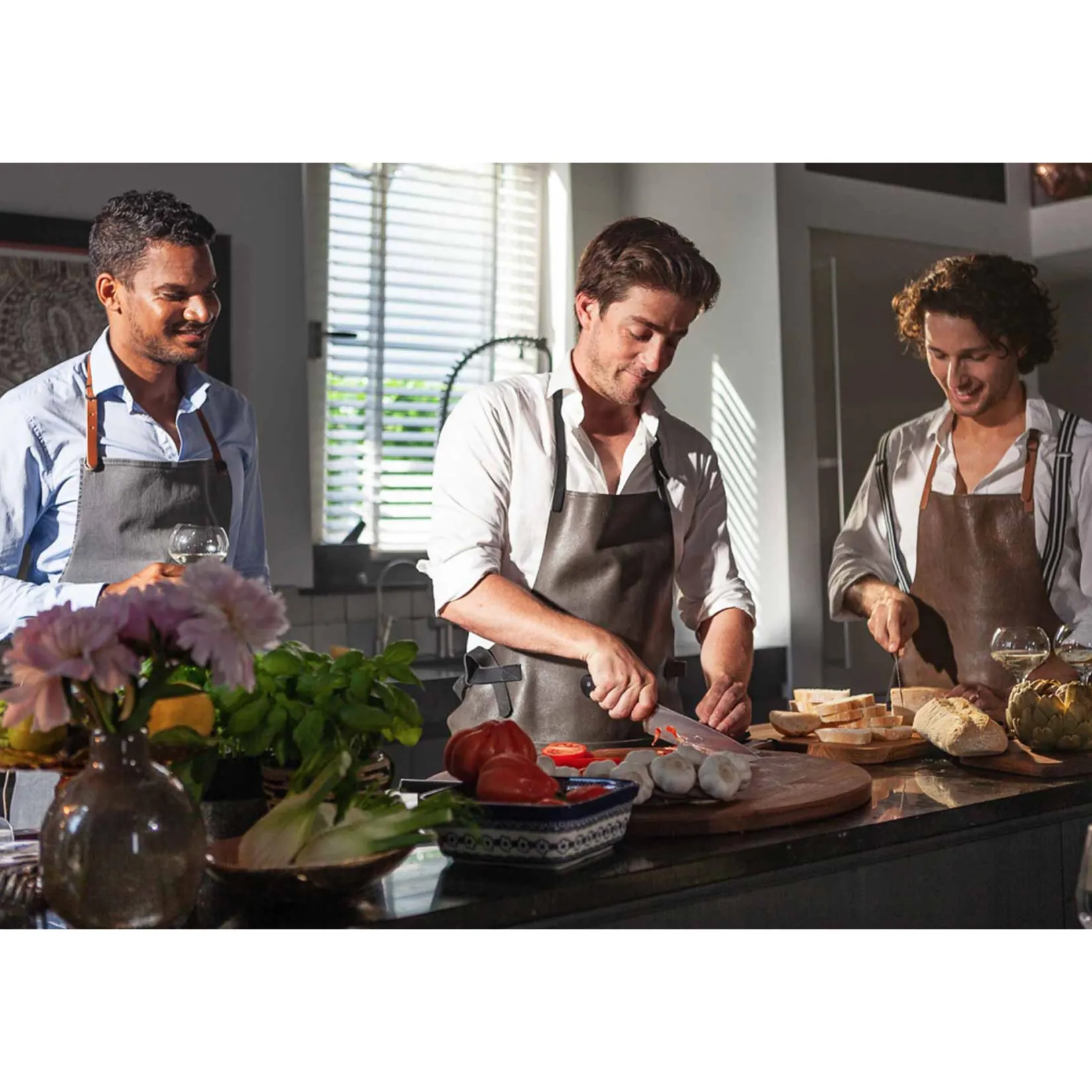 Outlet Canvas BBQ Apron in Dark Blue Kitchen Textiles & Clothing