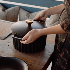 Black Cast Iron Dutch Oven, 26cm French Ingredients|Pots & Pans