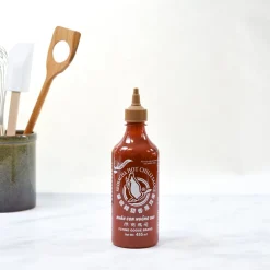 Hot Sriracha - Extra Garlic, 455ml Southeast Asian Ingredients|Sauces & Condiments