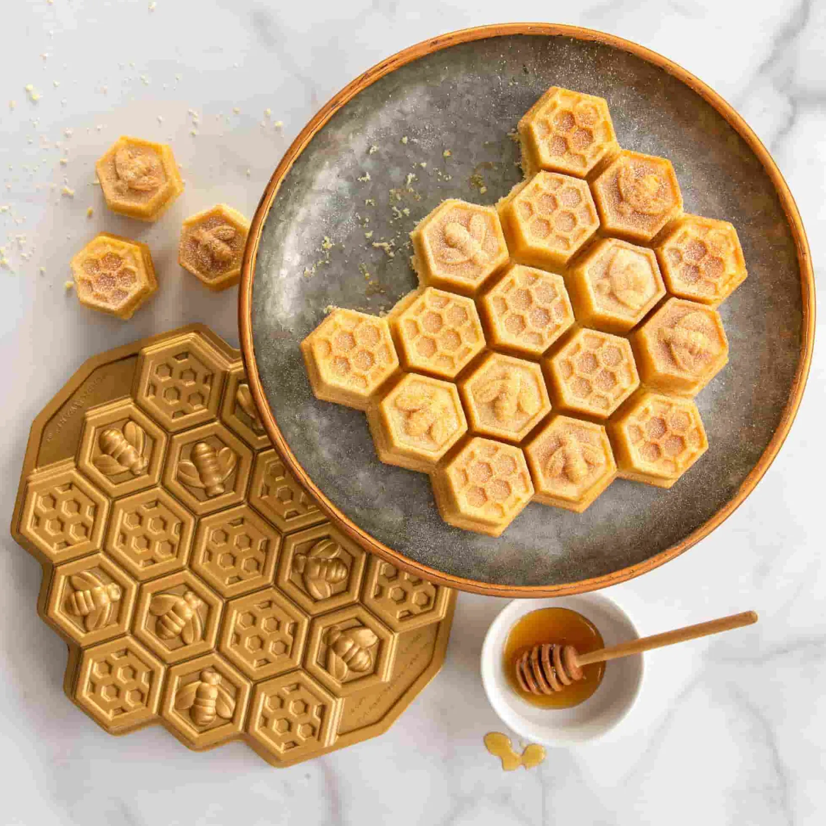 New Honeycomb Pull-Apart Dessert Pan American Ingredients|Baking Supplies & Equipment