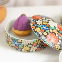 New Porcelain Black Floral Motif Sweets Container, 3 Compartments Tableware Brands|Japanese Ingredients